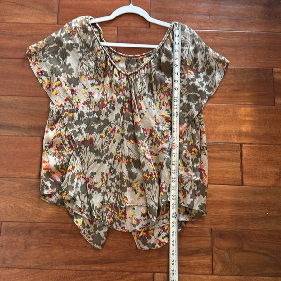 100% Silk Anthropologie Postella Floral Wales City Silk Flutter Top Small - Picture 7 of 7